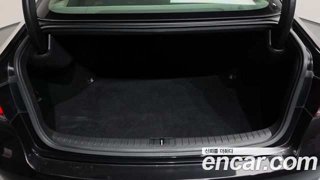 Genesis G80 3.3 GDI AWD Prestige 2018 — фото 27