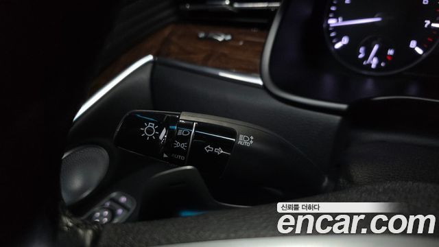 Kia K9 3.8 GDI AWD PlatinumⅡ 2019 — фото 35