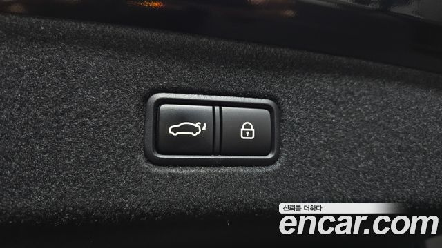 Kia K9 3.8 GDI AWD PlatinumⅡ 2019 — фото 38