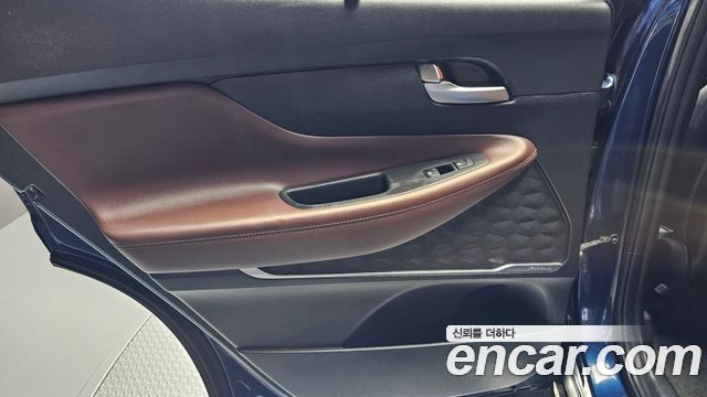 Hyundai Santa Fe (TM) Diesel 2.2 4WD Inspiration 2019 — фото 25