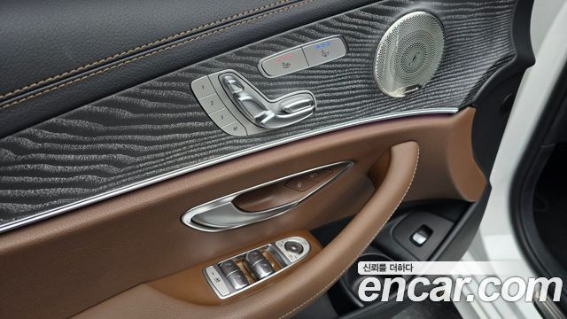 Mercedes-Benz E-Class (W213) E350 4MATIC Avantgarde 2022 — фото 27