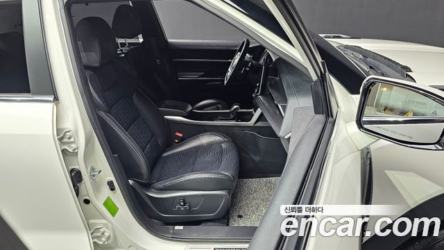 KG Mobility (SsangYong) Torres Gasoline 1.5 2WD T7 2024 — фото 10