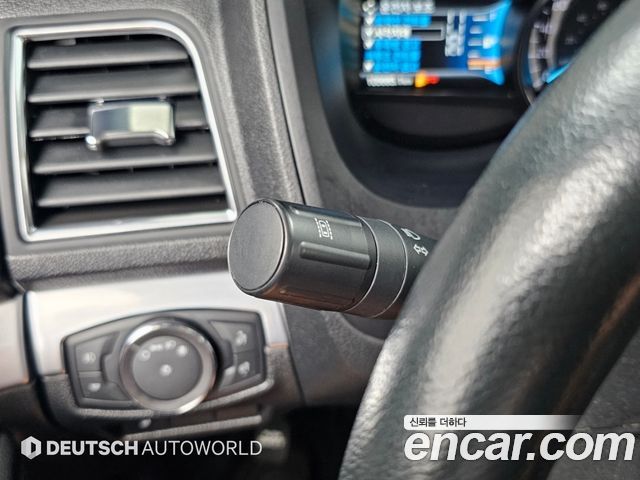 Ford Explorer 2.3 Limited 4WD 5th 2018 — фото 17
