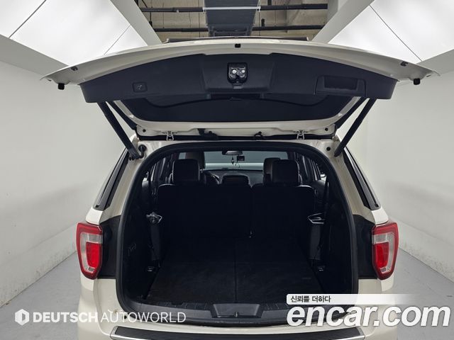 Ford Explorer 2.3 Limited 4WD 5th 2018 — фото 19