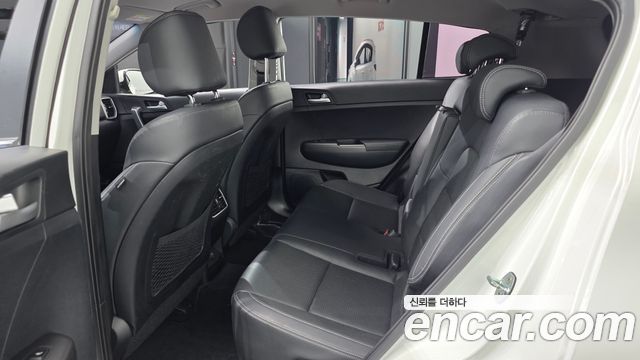 Kia Sportage The Bold Diesel 2.0 2WD Prestige 2021 — фото 12