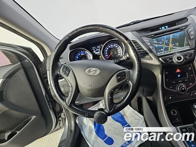 Hyundai Avante 1.6 GDi Smart Standard 2014 — фото 9