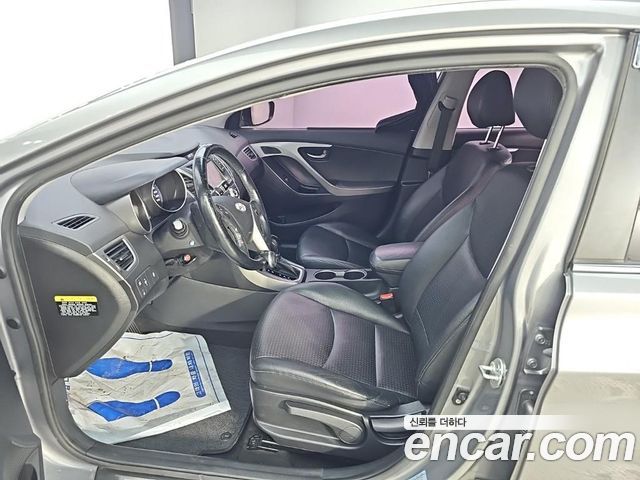 Hyundai Avante 1.6 GDi Smart Standard 2014 — фото 15