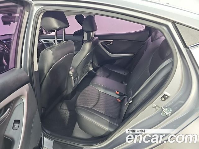 Hyundai Avante 1.6 GDi Smart Standard 2014 — фото 16