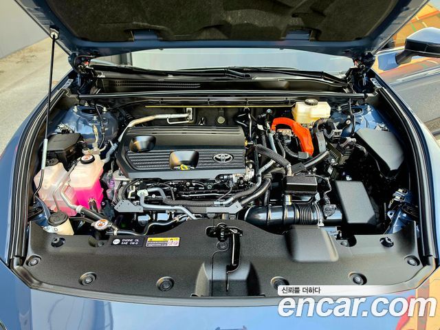 Toyota Crown Crossover 2.5 4WD Hybrid 2025 — фото 5