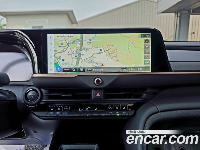 Toyota Crown Crossover 2.5 4WD Hybrid 2025 — фото 19