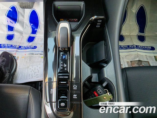 Toyota Crown Crossover 2.5 4WD Hybrid 2025 — фото 22
