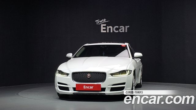 Jaguar XE 20d Prestige 2017 — фото 3