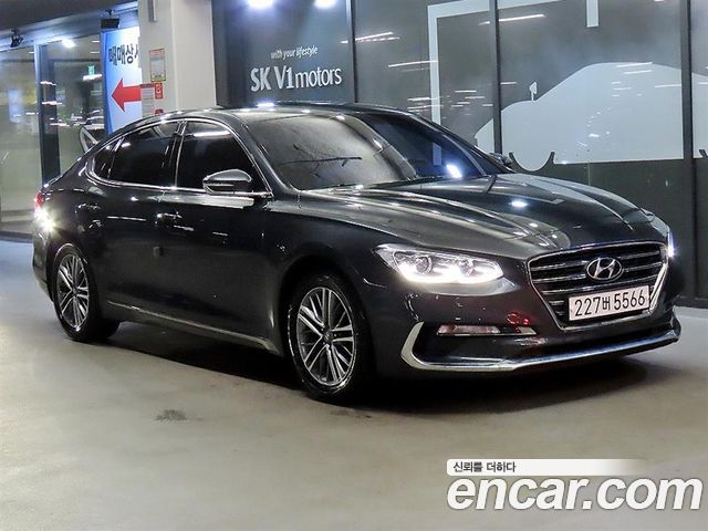 Hyundai Grandeur (IG) 3.0 LPi Modern (Rental Car)