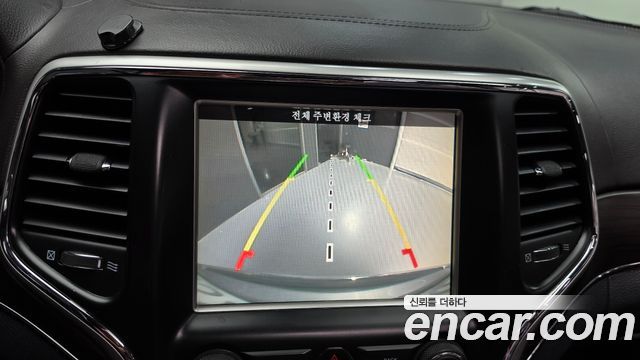 Jeep Grand Cherokee 3.0 Diesel Overland WK2 2014 — фото 14