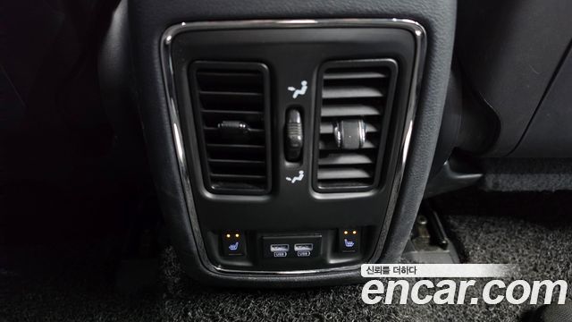 Jeep Grand Cherokee 3.0 Diesel Overland WK2 2014 — фото 17