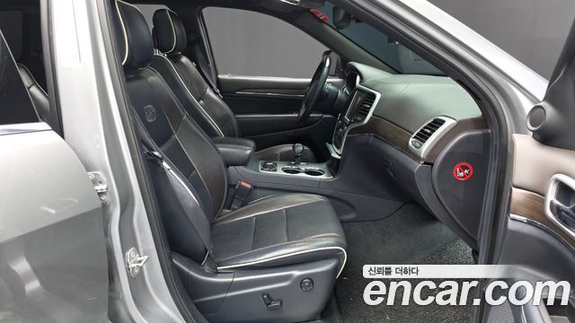 Jeep Grand Cherokee 3.0 Diesel Overland WK2 2014 — фото 26