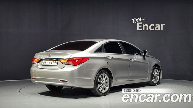 Hyundai Sonata The Brilliant CVVL Modern 2013 — фото 2