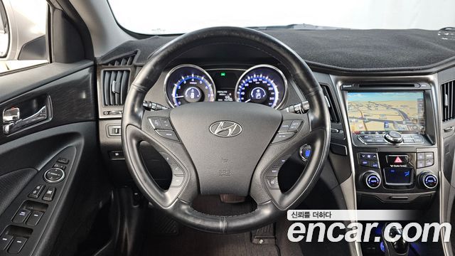 Hyundai Sonata The Brilliant CVVL Modern 2013 — фото 13