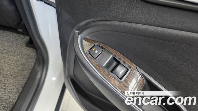 Chevrolet Malibu 1.3 Turbo Premier 2020 — фото 18