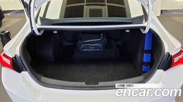 Chevrolet Malibu 1.3 Turbo Premier 2020 — фото 20
