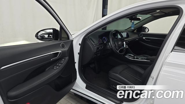 Hyundai Sonata (DN8) 2.0 Premium Plus 2022 — фото 10