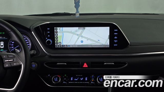 Hyundai Sonata (DN8) 2.0 Premium Plus 2022 — фото 12