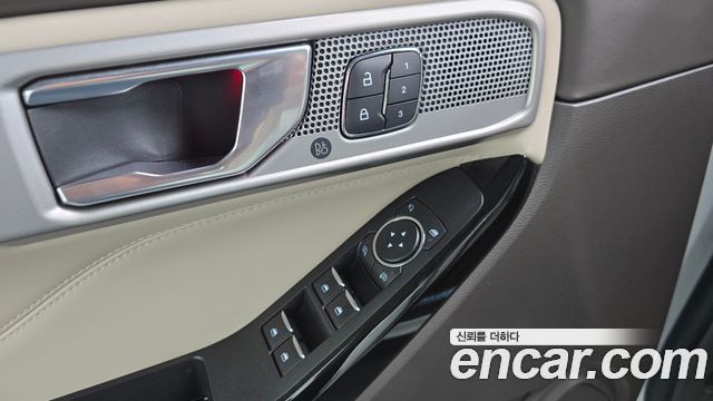 Ford Explorer (VI) 3.0 Platinum 4WD 2021 — фото 28