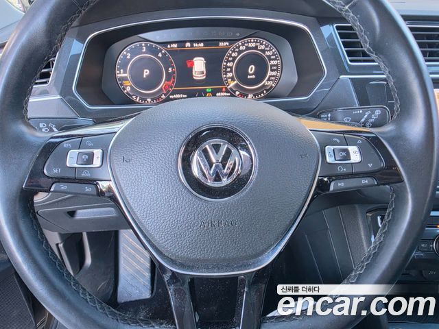 Volkswagen Tiguan (II) 2.0 TDI 4Motion Prestige 2018 — фото 10