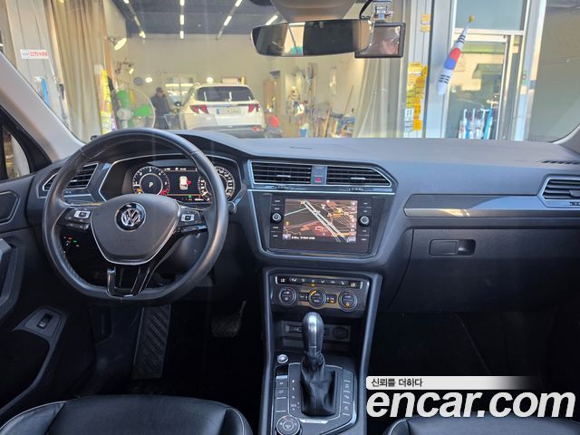 Volkswagen Tiguan (II) 2.0 TDI 4Motion Prestige 2018 — фото 15