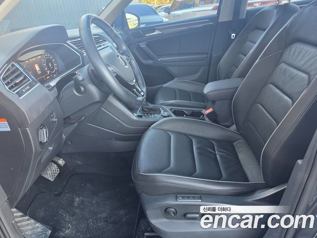 Volkswagen Tiguan (II) 2.0 TDI 4Motion Prestige 2018 — фото 16