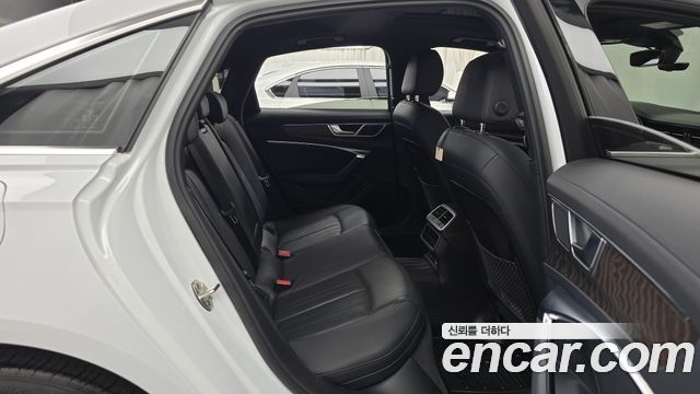 Audi A6 (C8) 45 TFSI Quattro Premium 2023 — фото 11