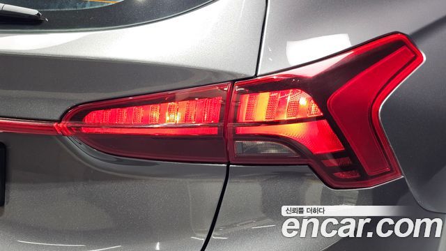 Hyundai Santa Fe Diesel 2.2 2WD Prestige 2021 — фото 23