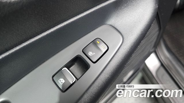 Hyundai Santa Fe Diesel 2.2 2WD Prestige 2021 — фото 30