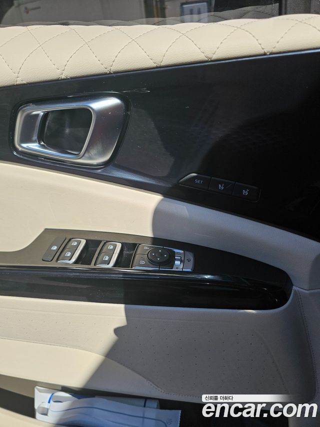 Kia Carnival (IV) Gasoline 9-seater Limousine(Special vehicle) 2023 — фото 10