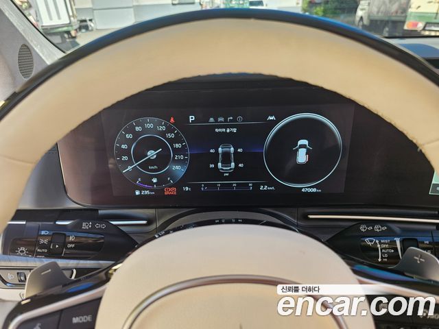 Kia Carnival (IV) Gasoline 9-seater Limousine(Special vehicle) 2023 — фото 15