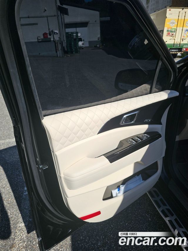 Kia Carnival (IV) Gasoline 9-seater Limousine(Special vehicle) 2023 — фото 23