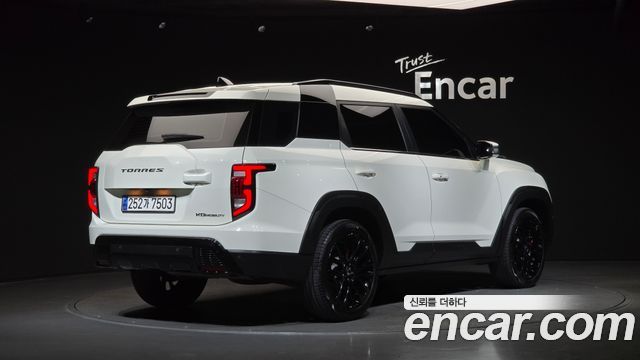 KG Mobility (SsangYong) Torres Gasoline 1.5 2WD Black Edition 2024 — фото 2