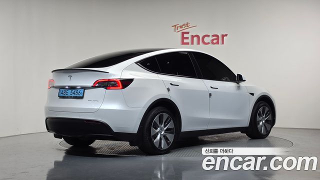 Tesla Model Y Long Range AWD 2022 — фото 2