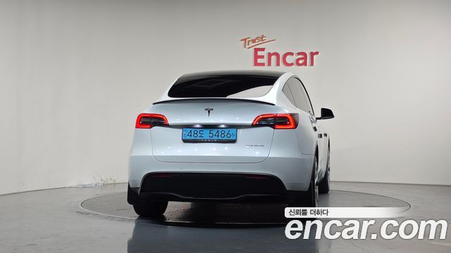 Tesla Model Y Long Range AWD 2022 — фото 4