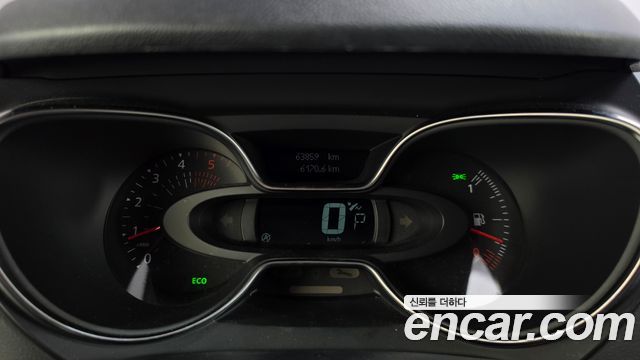 Renault Korea QM3 RE 2018 — фото 8