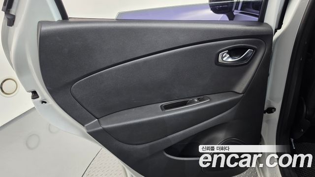 Renault Korea QM3 RE 2018 — фото 25
