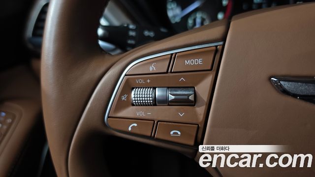 Genesis G90 3.8 AWD Prestige 2019 — фото 16