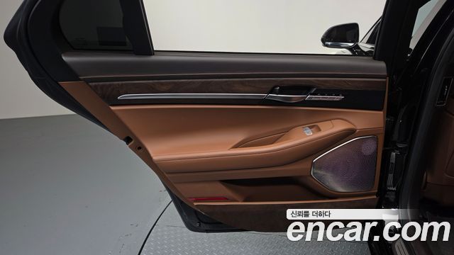 Genesis G90 3.8 AWD Prestige 2019 — фото 25