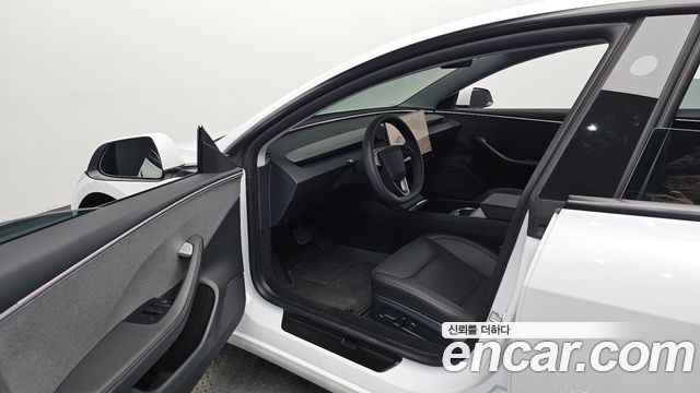 Tesla Model 3 Premium Long Range RWD 2026 — фото 10