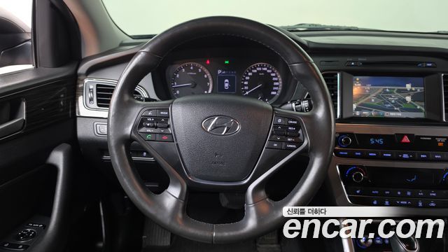 Hyundai Sonata (LF) 2.0 Smart 2016 — фото 13