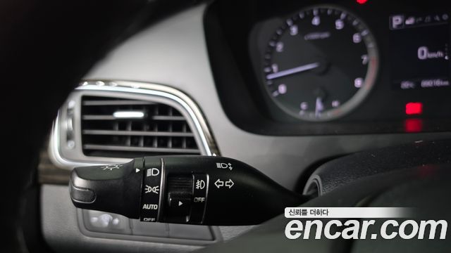Hyundai Sonata (LF) 2.0 Smart 2016 — фото 20