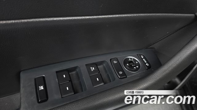 Hyundai Sonata (LF) 2.0 Smart 2016 — фото 28