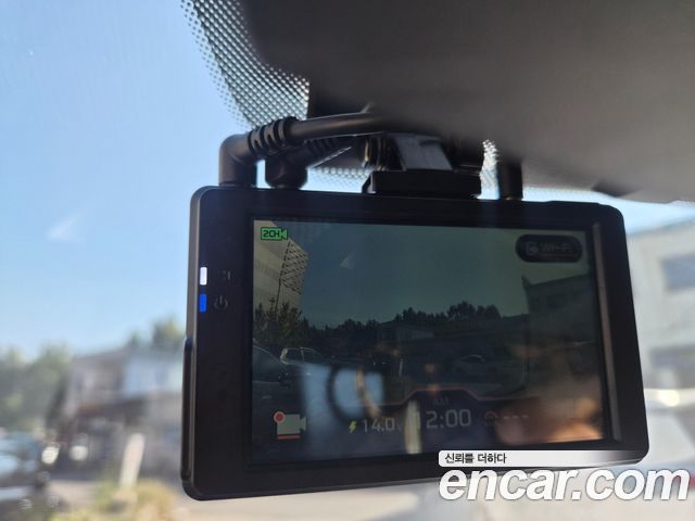 Hyundai Santa Fe (DM) Diesel(e-VGT) 2.0 2WD Premium 2015 — фото 16