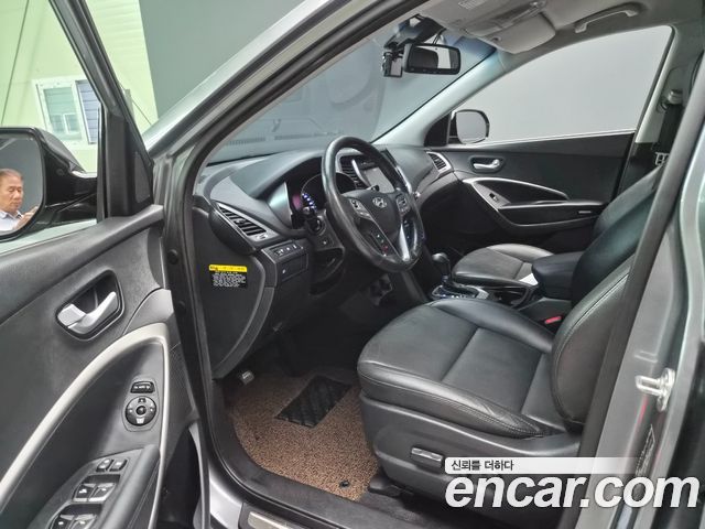 Hyundai Santa Fe (DM) Diesel(e-VGT) 2.0 2WD Premium 2015 — фото 17