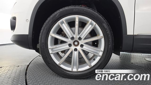 Volkswagen Tiguan 2.0 TDI  Premium 5N 2014 — фото 5